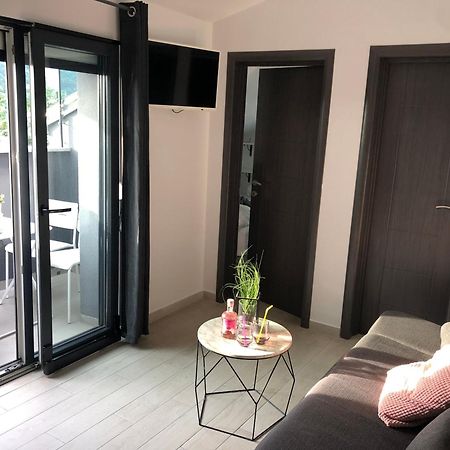 Apartments Jaki Цриквениця Номер фото